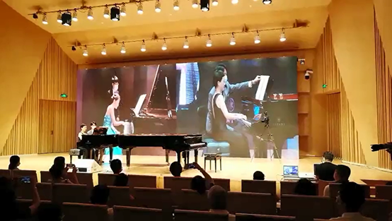 活动报道 | “科技助力，跨越时空”，小鹿纯子携手刘明康共享中日音乐盛宴
